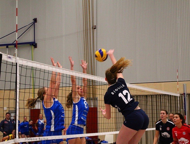 Volleyball Signs Dutch Native, Tessa Raadsheer, This Fall